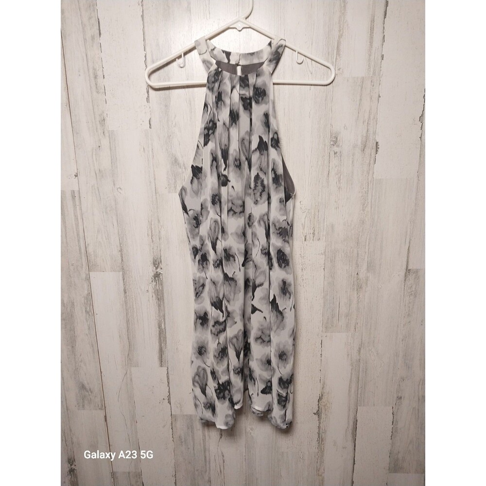 ASTR Halter Style Casual Swing Dress Size Medium